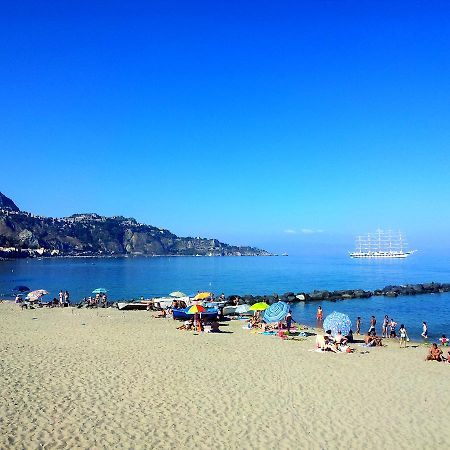 Bilocale Nefele Appartement Giardini-Naxos Buitenkant foto